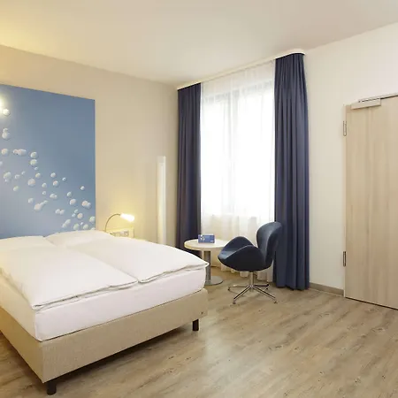 H2 Hotel Berlin-Alexanderplatz-3